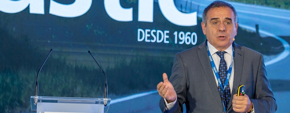 RAMÓN VALDIVIA, Executive Vice President of ASTIC